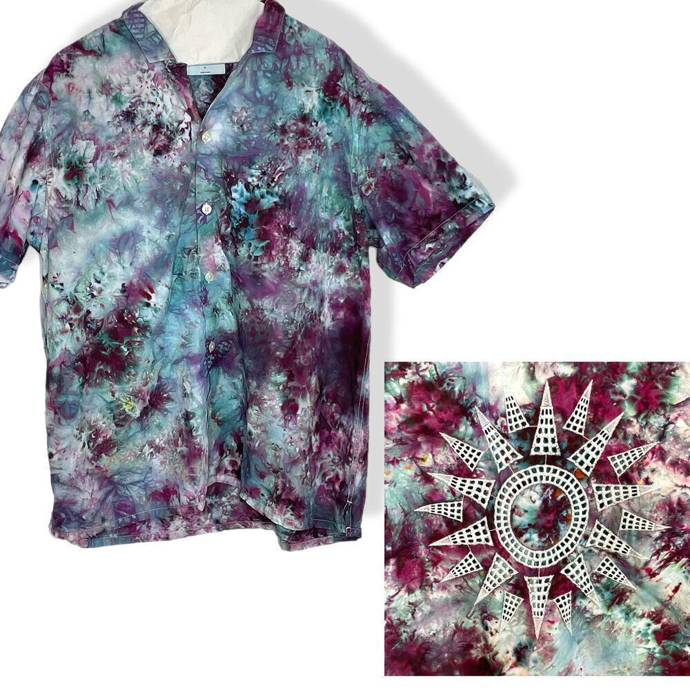 handmade tie dyed unisex short sleeve camp shirt blue purple star sunburst